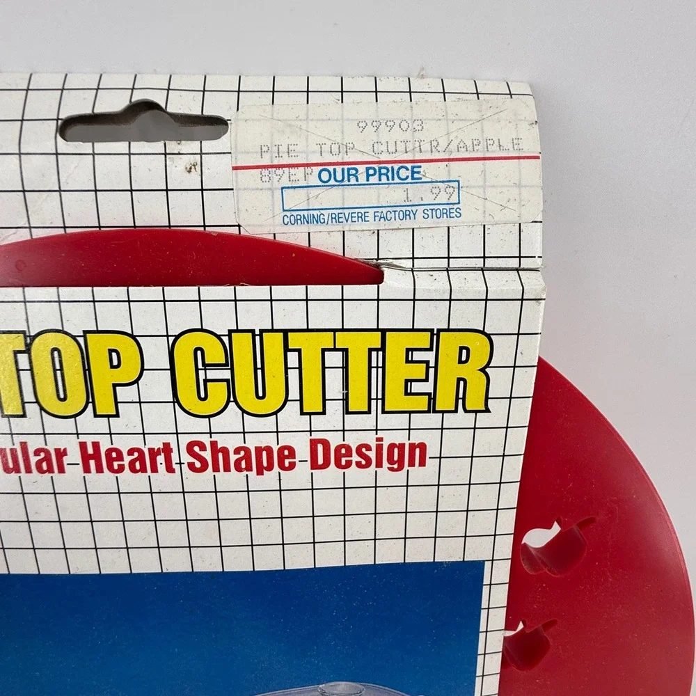 Vintage Pie Top Cutter Tool Apple Design Corning Revere New in Package Red Decor